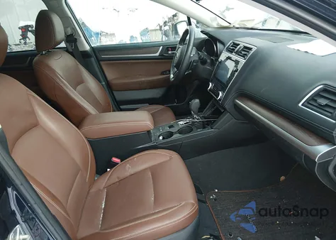 2018 Subaru Outback 3.6R Touring z USA, uszkodzony, nr VIN 4S4BSETC5J3211695